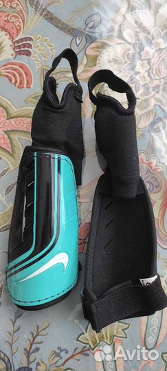 Щитки футбольные детские Nike