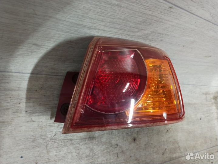 Фонарь задний правый Mitsubishi Lancer 10 2007