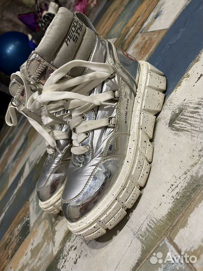 Продам зимние ботинки размер 38