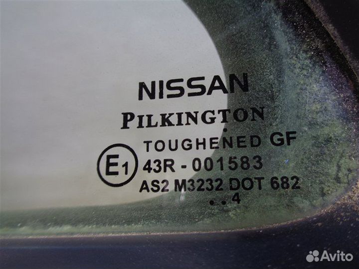 Стекло двери глухое заднее левое Nissan Almera