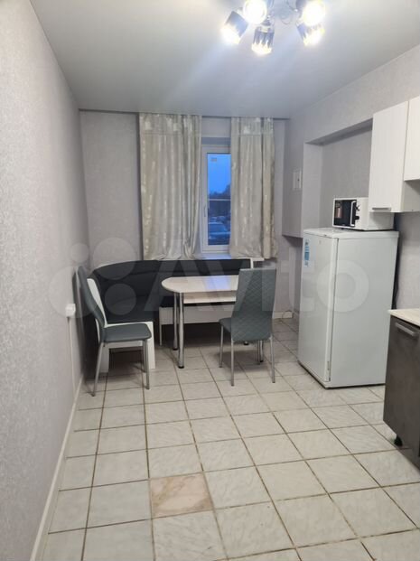 1-к. квартира, 40 м², 1/6 эт.