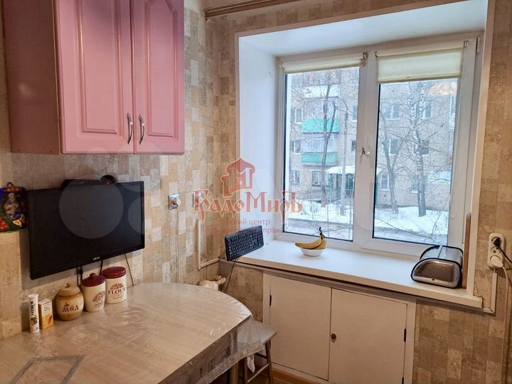 2-к. квартира, 46 м², 2/3 эт.