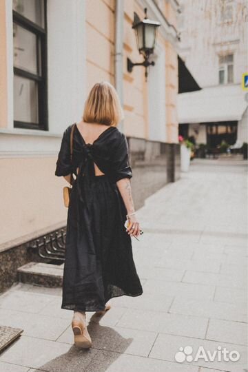 Платье с завязками на спине