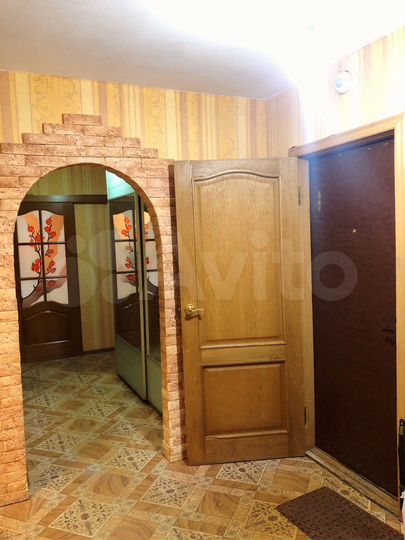 3-к. квартира, 93 м², 4/10 эт.