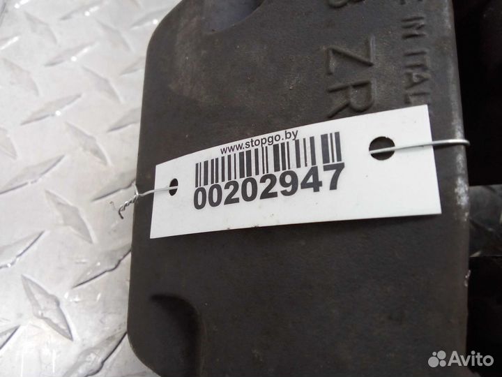 Суппорт передний правый Audi Q7 4L