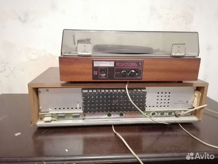 Радиола Мелодия 104 stereo