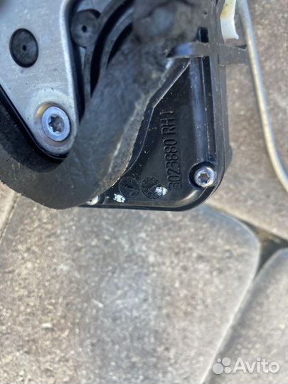 Замок передней правой двери opel