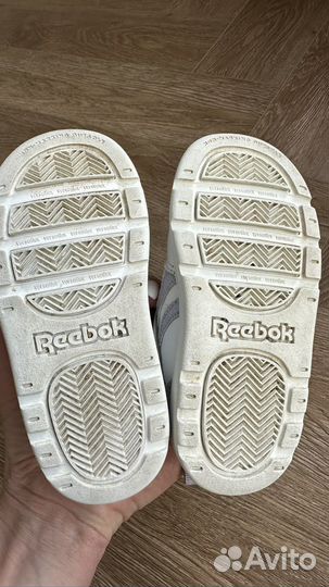 Кроссовки reebok 22