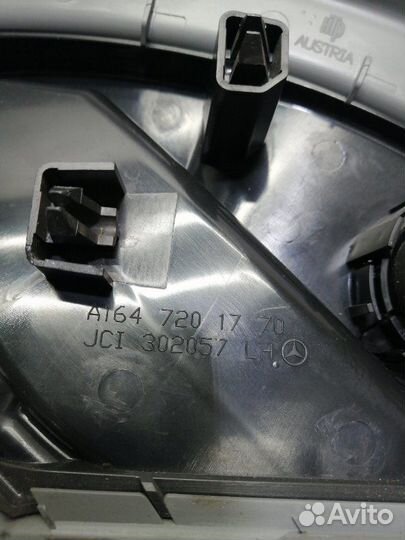 Уголок двери Mercedes Ml W164