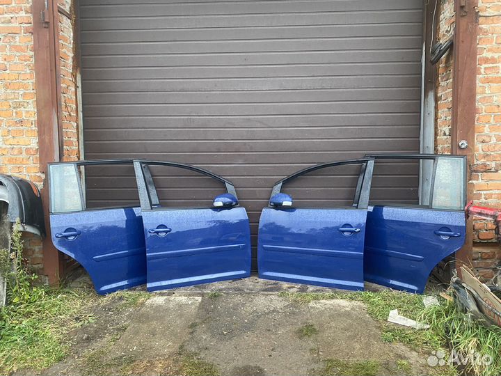 Дверь Volkswagen Touran