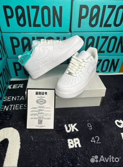 Nike Air Force 1 White Оригинал Poizon