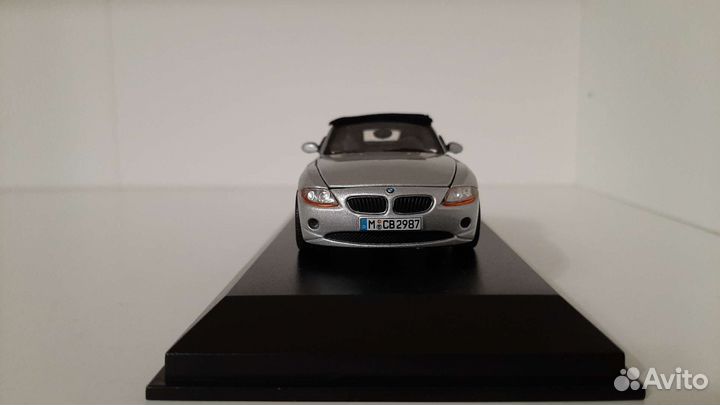 Bmw z4 / 1:43 / Norev