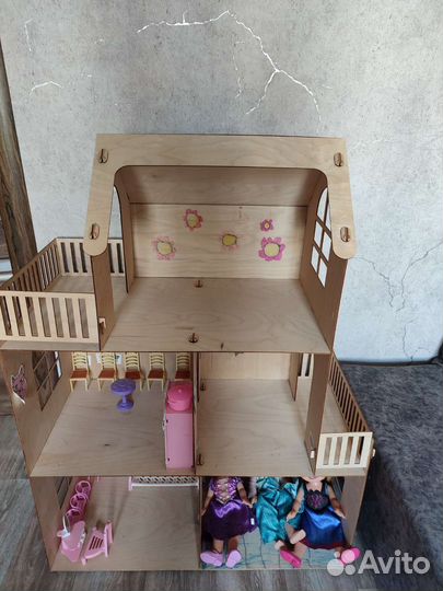 Кукольный домик