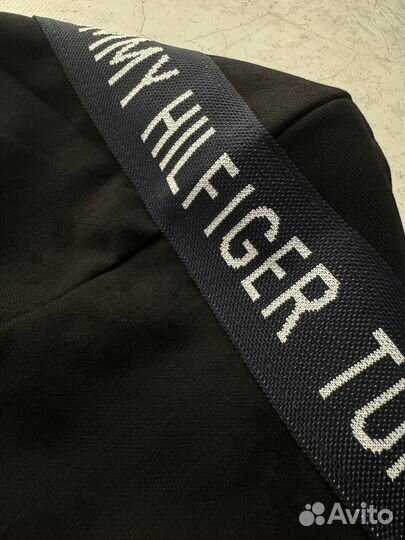Толстовка Tommy Hilfiger на молнии