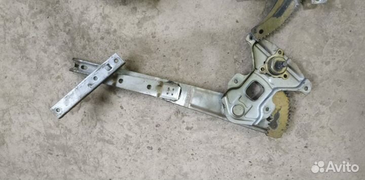 Стеклоподъемники механические Матиз