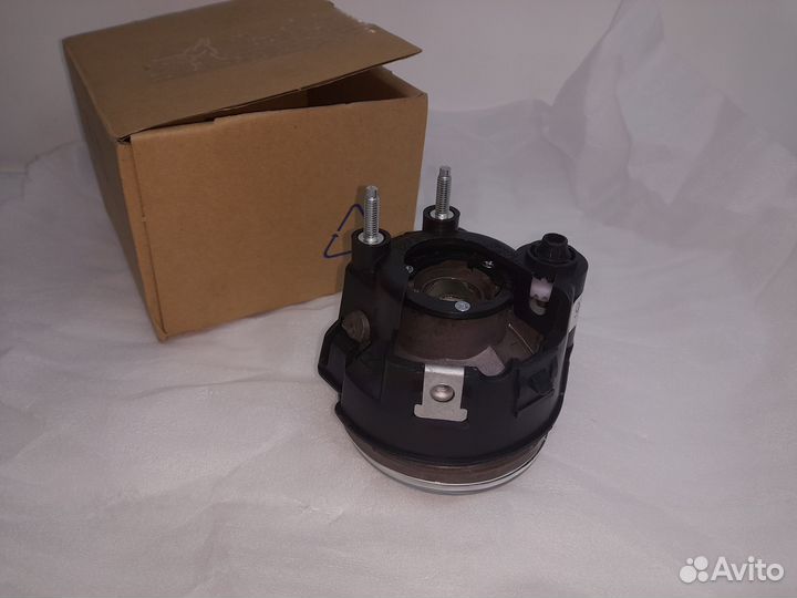 Subaru Forester Фара противотуманная правая Новая