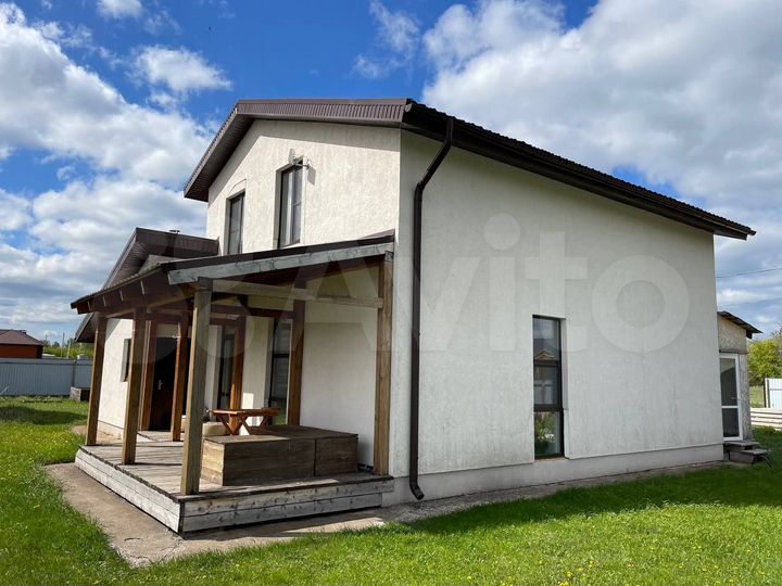 Дом 200 м² на участке 12 сот.