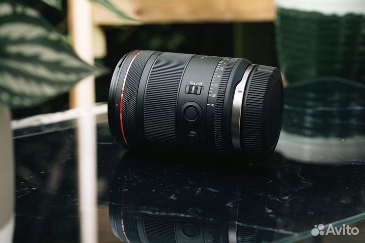 Объектив Canon RF 35mm f/1.4 L VCM