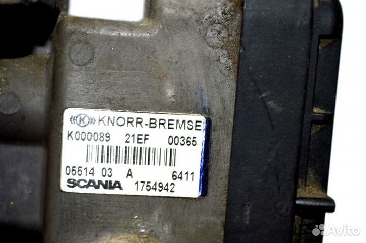 Кран управления тормозами прицепа scania R-series (01.04)