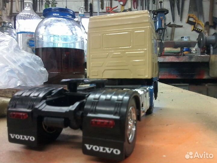 Грузовики 1/32