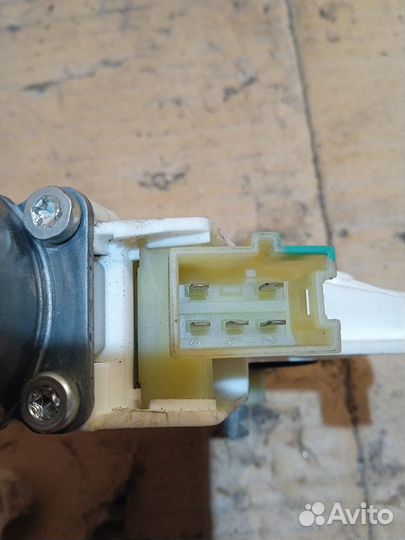 Мотор стеклоподъемника Mercedes-Benz ML350 (W164)