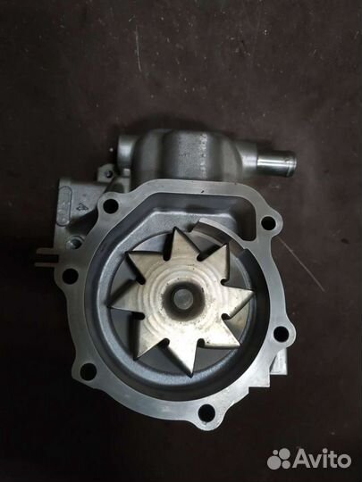 Помпа водяная Subaru