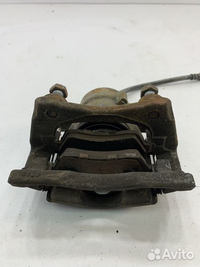 LADA Largus суппорт передний правый