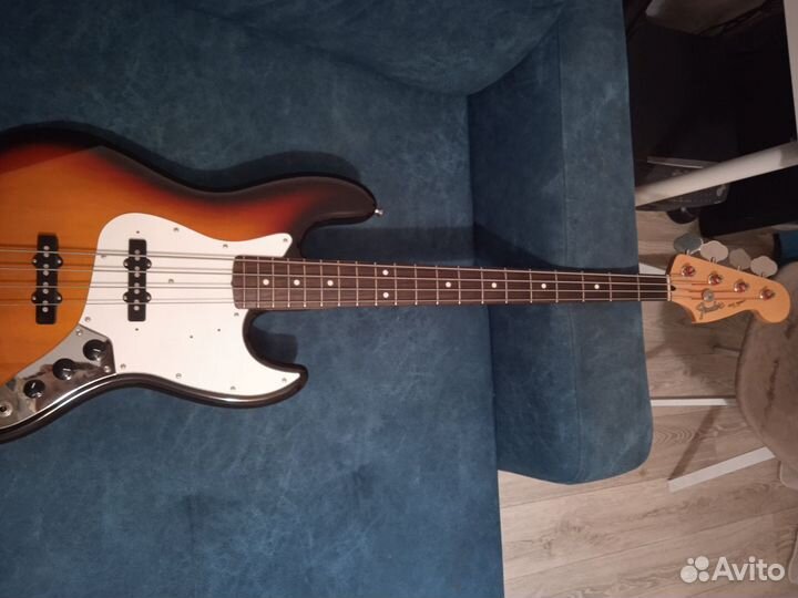 Бас гитара Fender Jazz bass Japan