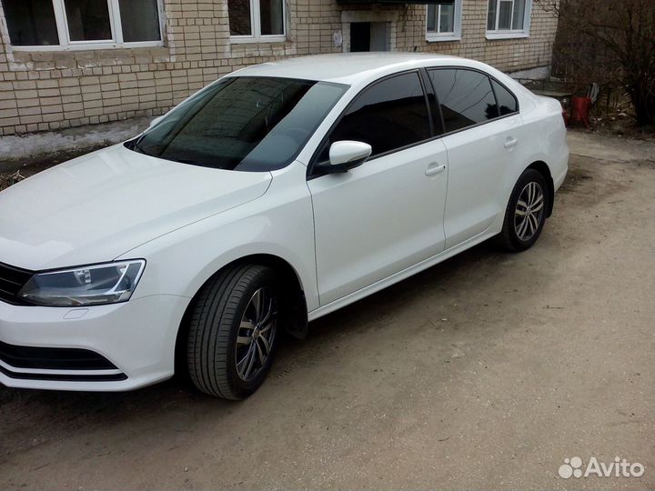 Форсунка правая на vag 6 jetta, шкода