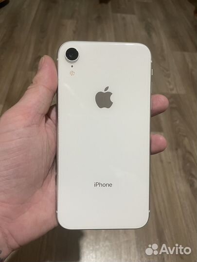 iPhone Xr, 64 ГБ