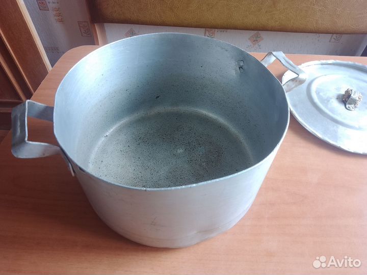 Кастрюля алюминиевая СССР на 7 литров