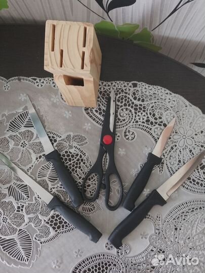 Набор кухонных ножей