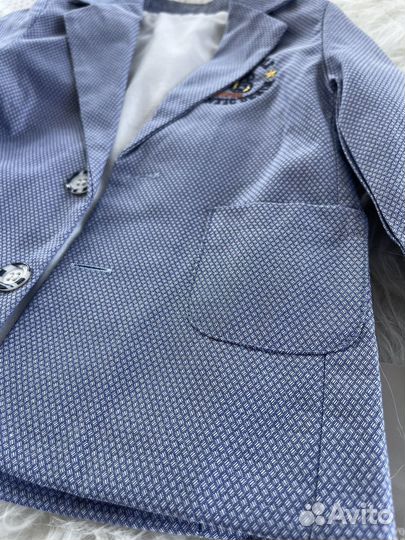 Костюм нарядный на мальчика