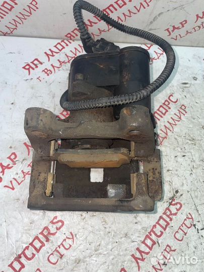 Суппорт тормозной задний правый Volkswagen Tiguan