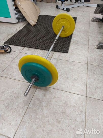 Штанга Barbell цветная 60 KG