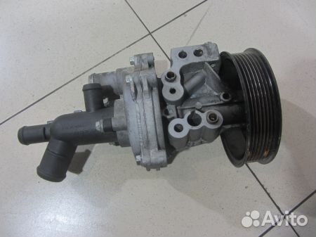 Помпа (насос водяной) Форд