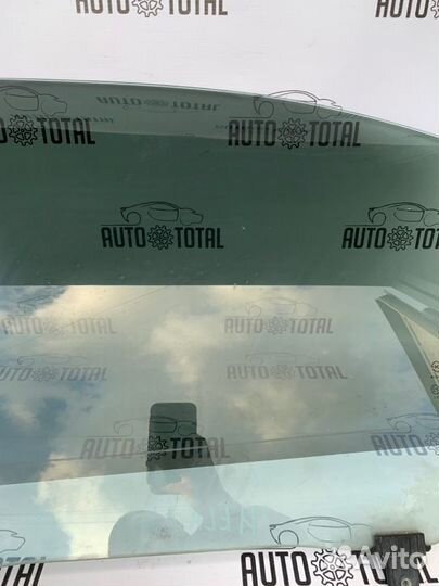 Стекло заднее левое Hyundai Elantra XD G4ED 2004