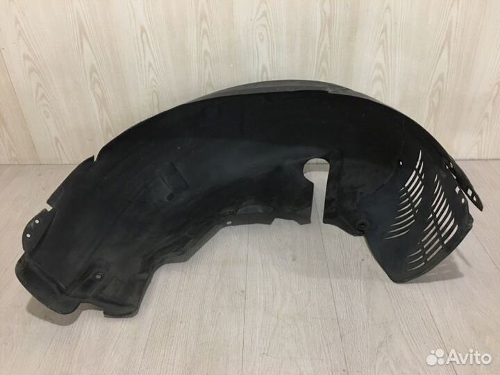 Подкрылок задний левый Mercedes Benz E280 W211