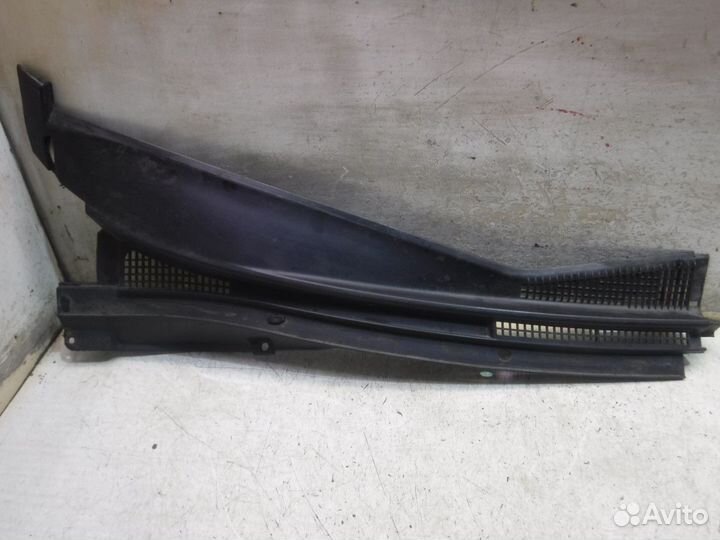 Решетка стеклооч. (планка под лобовое стекло) Mits