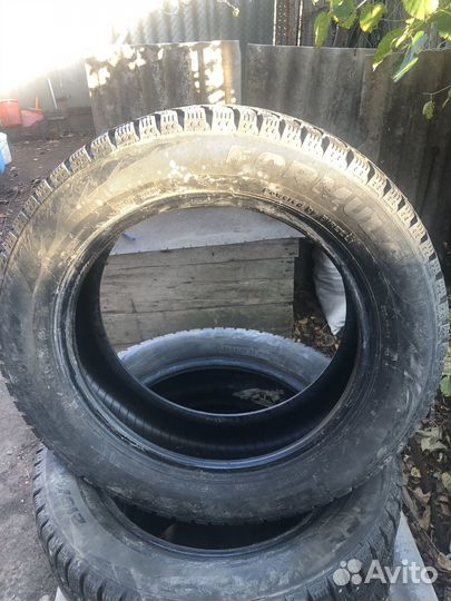 Michelin Defender 215/60 R18