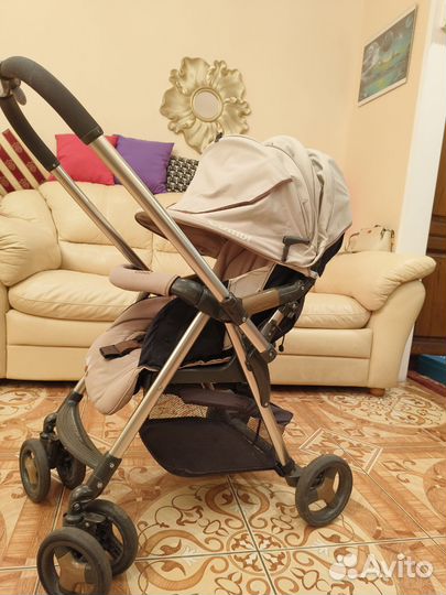 Прогулочная коляска Combi