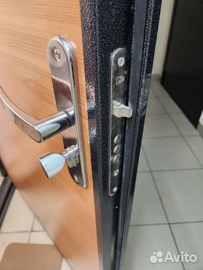 Вскрытие замков авто замена установка