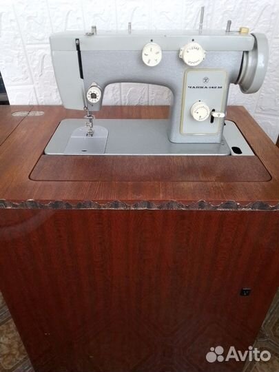 Швейная машина Чайка 142М