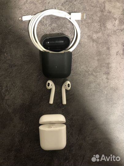 Apple airpods 2
