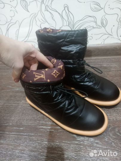 Ботинки женские