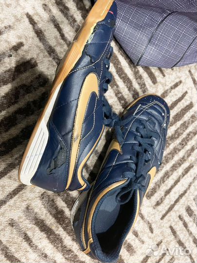 Редкие Nike Футзалки в б/у состоянии
