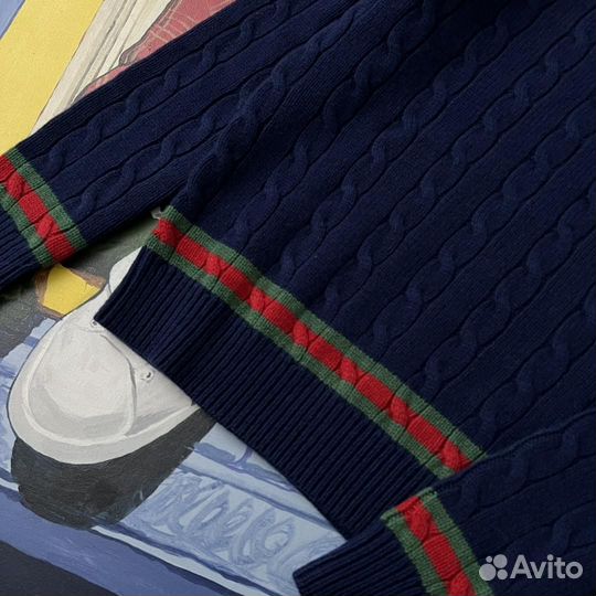 Синий свитер Gucci