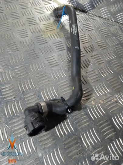 Патрубок радиатора Tesla Model X 2019 1142956