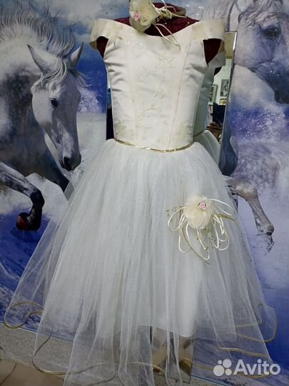 Принимая заказы на пошив детской одежды