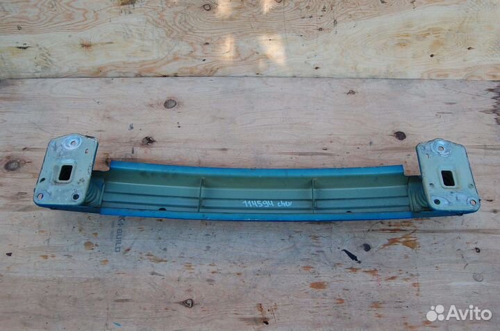 Усилитель бампера